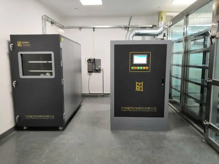 Atmospheric-pressure low oxygen controlled atmosphere insecticidal warehouse/ cabinet