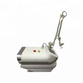 Professional Portable Surgical RF Fraktional CO2 Laser Haut Verjüngung / Vaginal Straffung Maschine