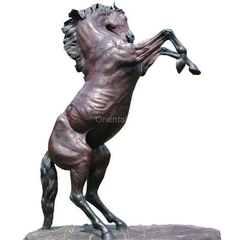 Statue de cheval étalon d'élevage en bronze grandeur nature
