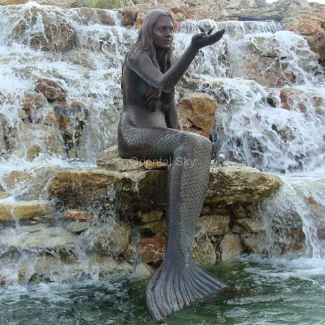 Bella scultura in bronzo della signora della statua della sirena a grandezza naturale