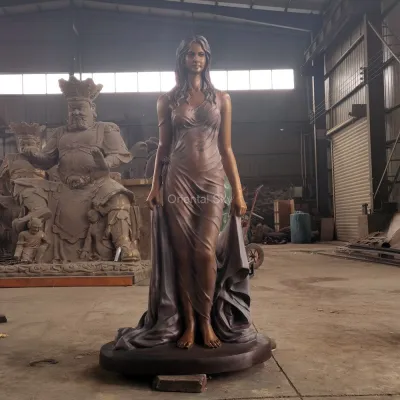 Estatua de bronce de tamaño natural para mujer, escultura de arte de cobre para mujer