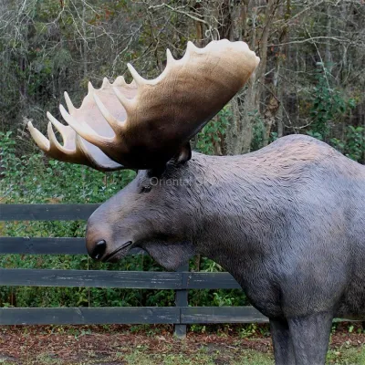 Lebensgroße Bronze Elch Statue Garden Deer Skulptur