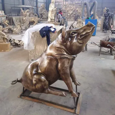 Lebensgroße Bronze Schweinestatue