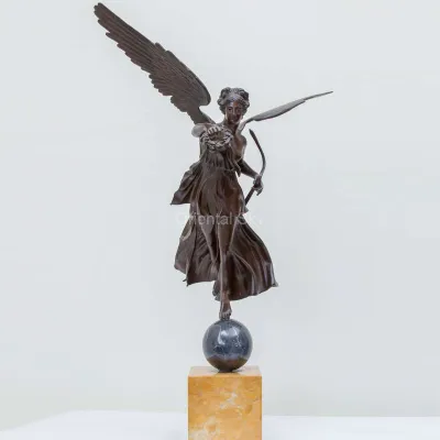 Ángel de bronce con estatua de arte de flecha Escultura de figura de dama de metal