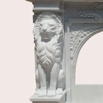 Mensola del camino in marmo bianco con statue di leoni