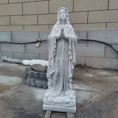 Lebensgroßer weißer Marmorstein Statue Unserer Lieben Frau von Fatima