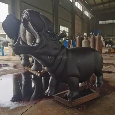 Statue hippopotame en bronze grandeur nature grande sculpture de jardin animalier