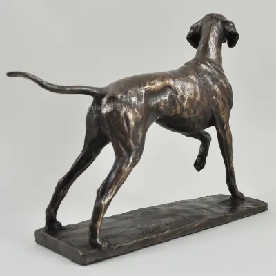 Sculpture animale en métal de statue de chien de pointeur en bronze grandeur nature
