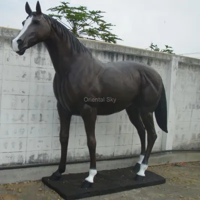 Sculpture de jardin en métal de statue de cheval de course en bronze grandeur nature