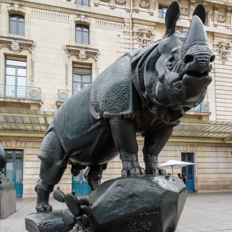 Большая бронзовая статуя носорога Металлическая скульптура животного памятника
