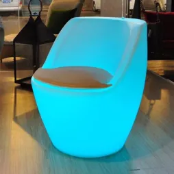 Stehtisch und Stuhl / Gartenmöbel / beleuchteter LED-Barstuhl