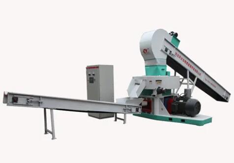 Sawdust and Sawdust Briquetting Machine