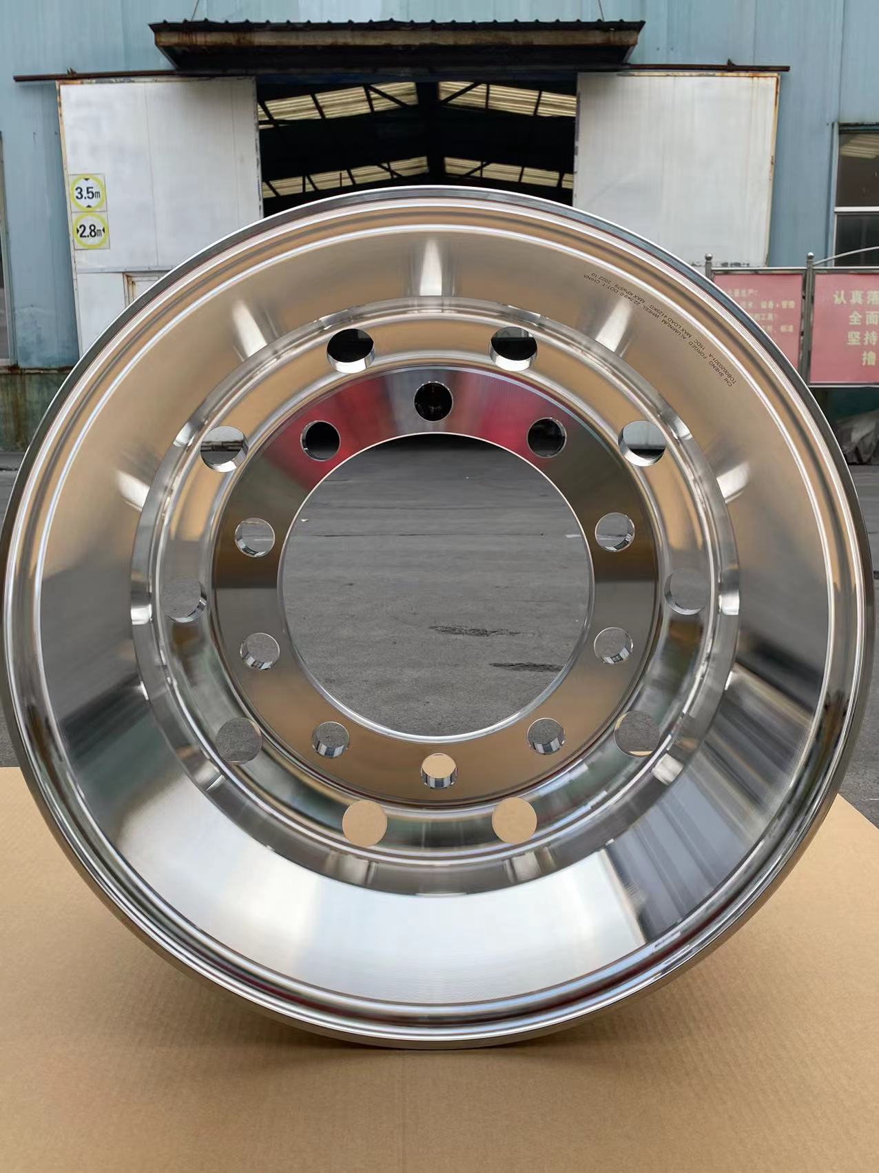 22.5*9.00 forged aluminum-magnesium alloy wheels for the front wheels
