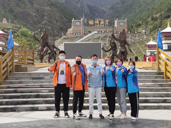 Team sales champion Daocheng Yading travel