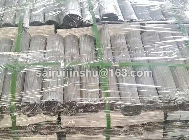 What is the purpose of Binding wire ? And its Type