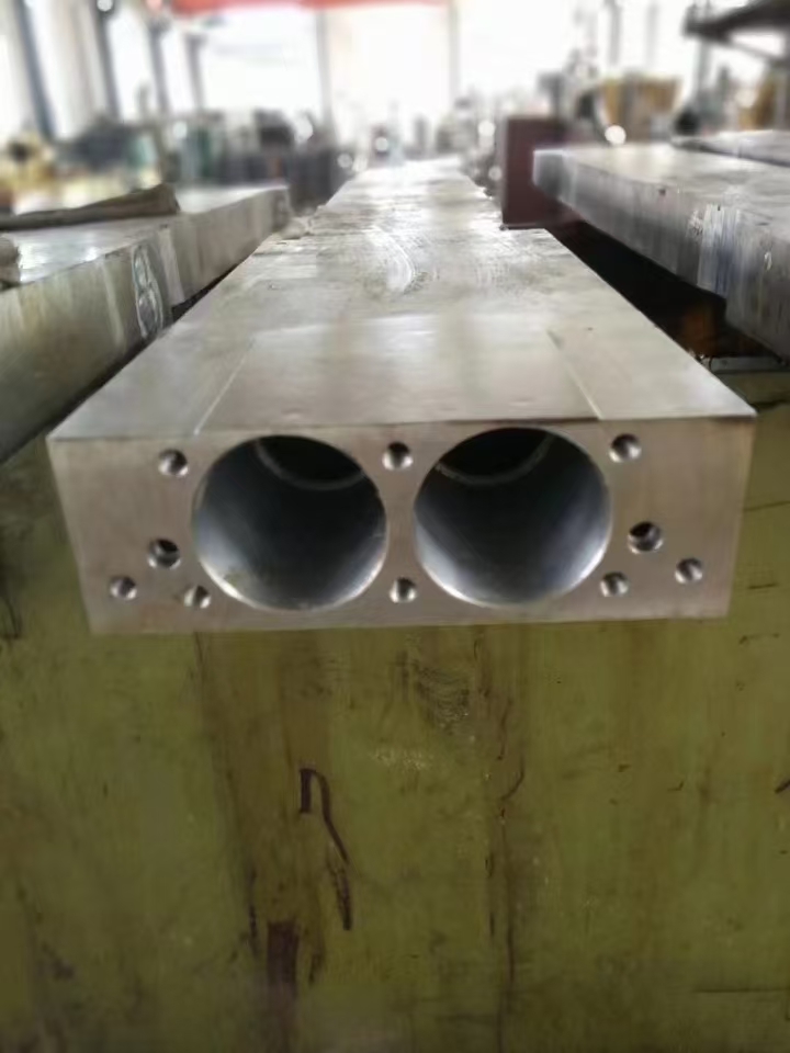 Innovation leads the future -10 meter gantry machining center opens a new chapter in intelligent manufacturing Innovation leads the future -10 meter gantry machining center opens a new chapter in intelligent manufacturing