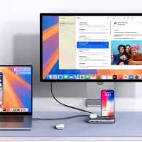 PU0901 3-in-1 iPhone Stand & Hub & Qi2 Wireless Charging