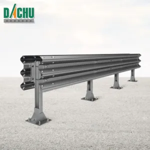 Hot Dipped Galvanized Steel Thrie-Beam Guardrail Traffic Barrier