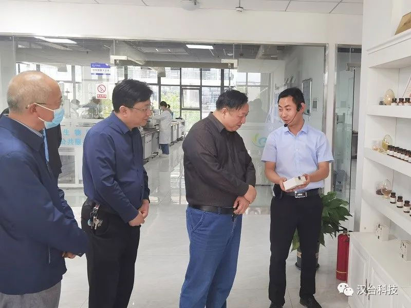 Mr. Han Kaixing, Deputy Director of the Science and Technology Department of Shaanxi Province, Came to the Company to Investigate and Docking Qin Chuangyuan Construction Work