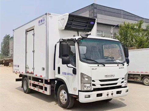 How to choose the material of refrigerated truck body panel: polyurethane and polystyrene