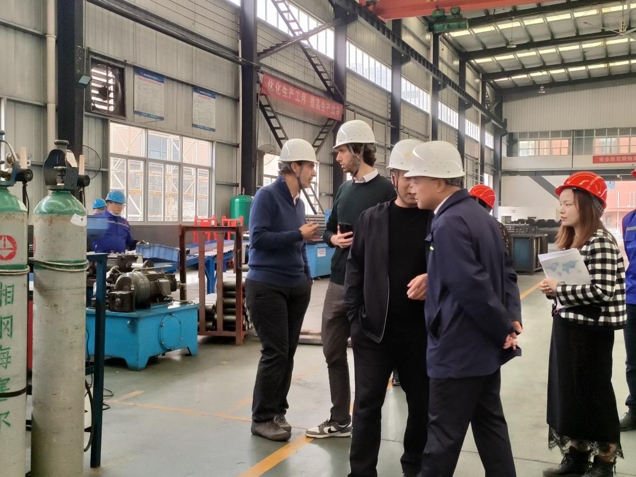 {conveyor rollers} {conveyor rollers}