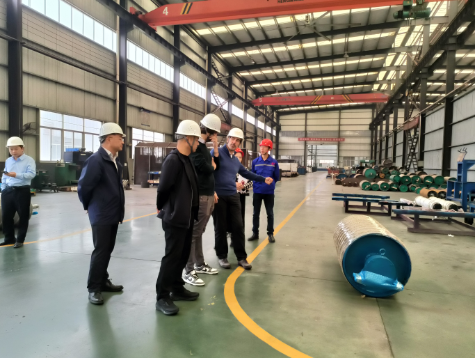 {conveyor rollers} {conveyor rollers}