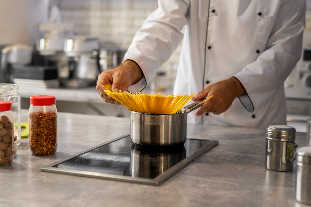 Electric Hob vs. Induction Hob: Key Differences for Commercial Kitchens Electric Hob vs. Induction Hob: Key Differences for Commercial Kitchens