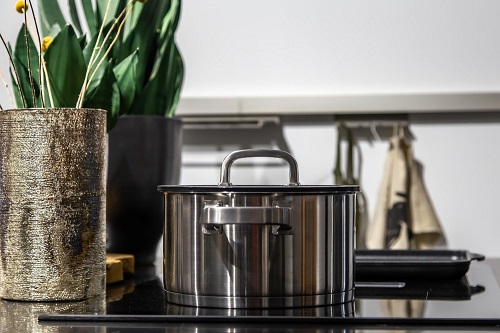 A Guide to Choosing Cookware for Induction Cooktops: How to Pair with Ceramic Glass Panels for Optimal Efficiency A Guide to Choosing Cookware for Induction Cooktops: How to Pair with Ceramic Glass Panels for Optimal Efficiency