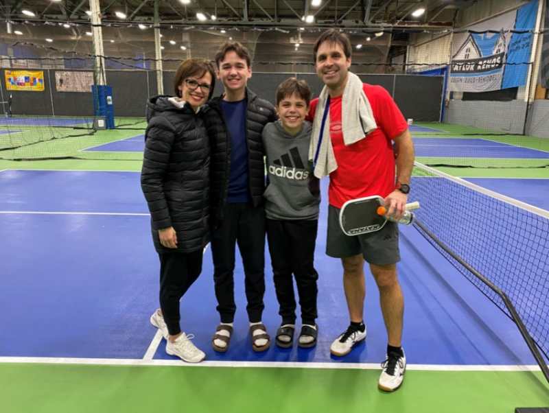 Pickleball Boom: How a “Sport for Seniors” Is Winning Over Families and Younger Players in Midland Pickleball Boom: How a “Sport for Seniors” Is Winning Over Families and Younger Players in Midland