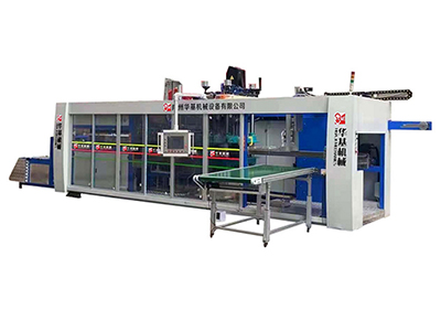 What is a vacuum forming machine?