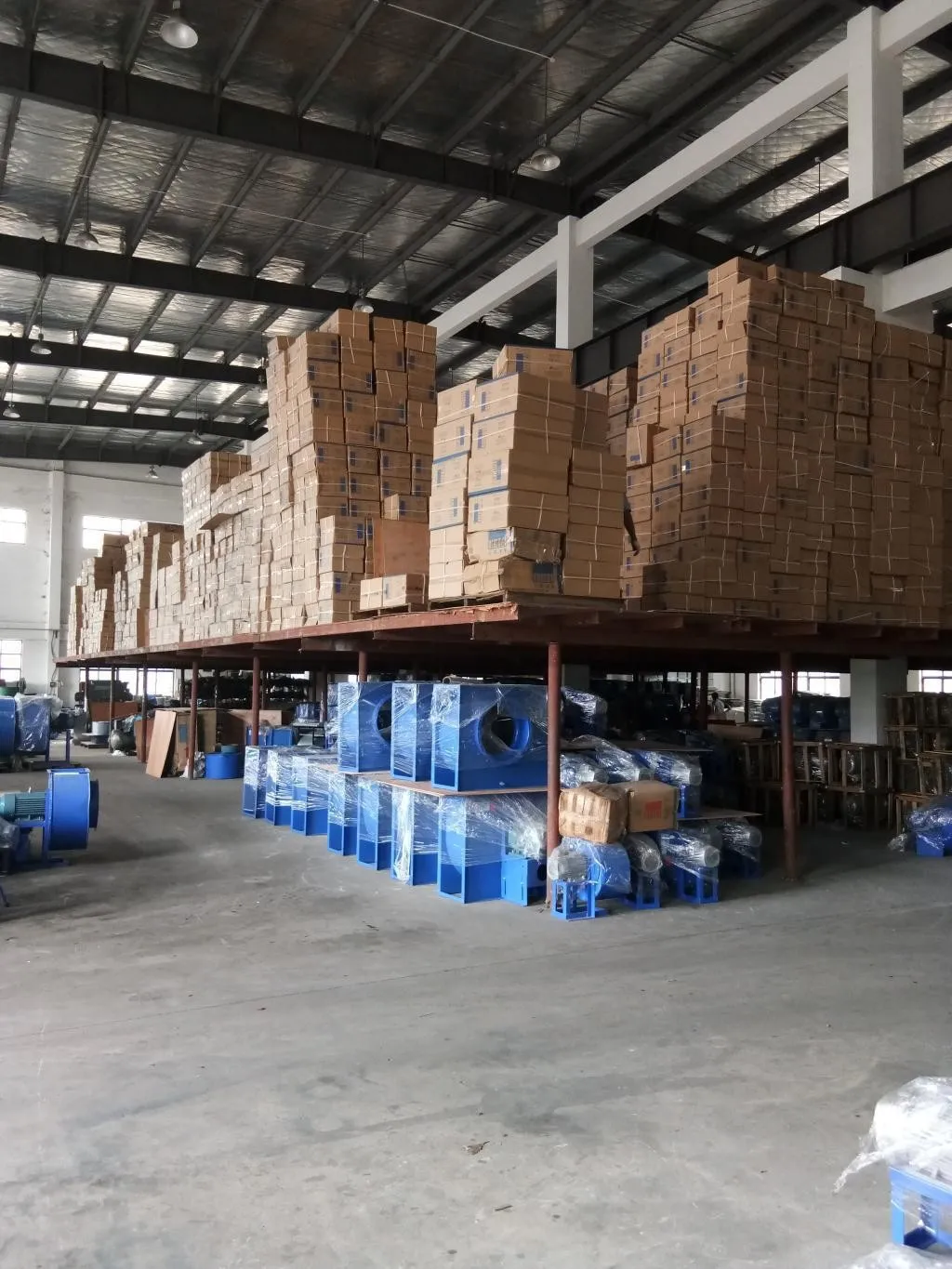 Quạt hút khói bếp nhiều cánh XBF Quạt hút khói bếp nhiều cánh XBF