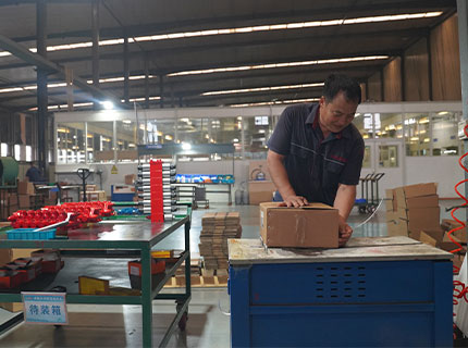 SD8-FE-01MP-AC Inlet Oil Valve Body SD8-FE-01MP-AC Inlet Oil Valve Body