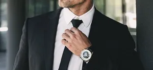Skills of matching suit and tie-[Handsome tie]