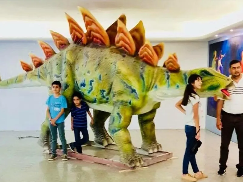 Un mundo de dinosaurios llega a Guadalajara, México Un mundo de dinosaurios llega a Guadalajara, México