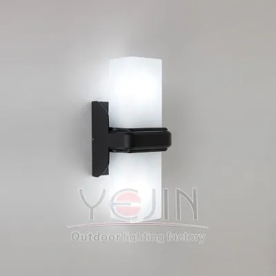 Современный настенный светильник с квадратным абажуром YJ-8304-2