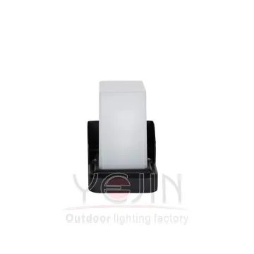 New Design OEM ODM China Outdoor Waterproof E27 Garden Lighting Square Lamp YJ-8304/1