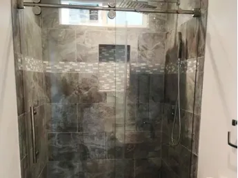 How to Choose the Shower Door?