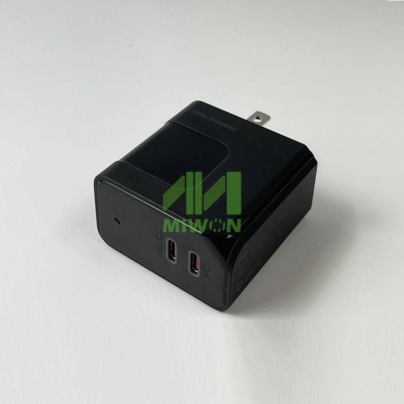 GaN Fast Charger / Adapter MW-OH-D7