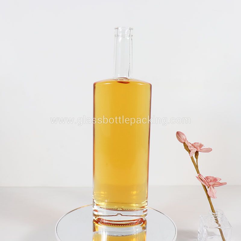 750ml gin Glass Bottle For Vodka Tequila Whisky With Cork