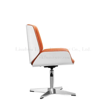 Cadeira de escritório giratória de couro com encosto médio com apoio de braço