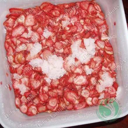 Frozen sugar added strawberry slice