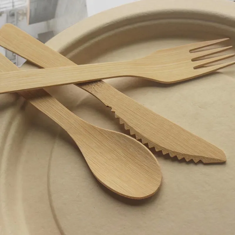 Bamboo cutlery set complete with a spoon, knife and fork -1.jpg