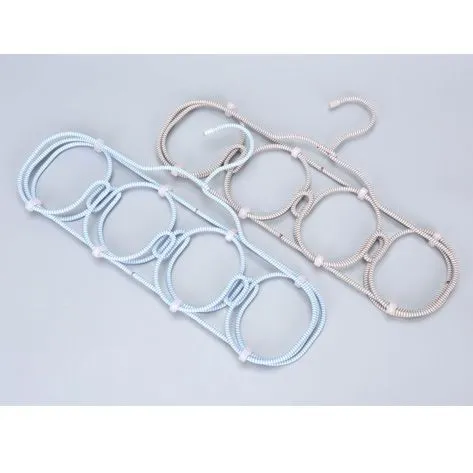 foldable-tie-hanger-01.jpg