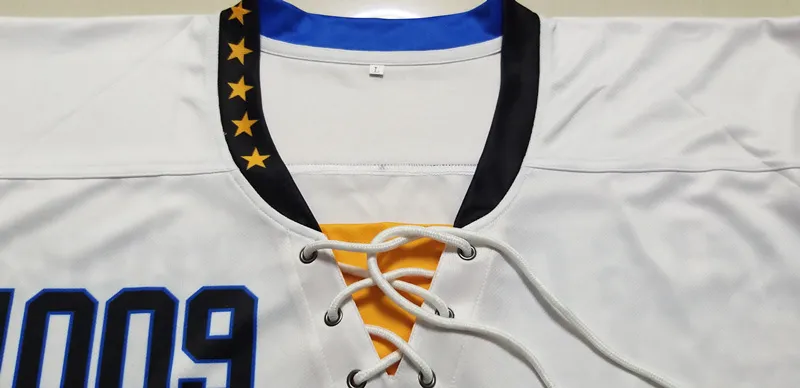 Details of white ice hockey jersey-3.png
