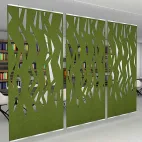 Dizajnovaný akustický plstený panel aplikovaný v pracovnej oblasti