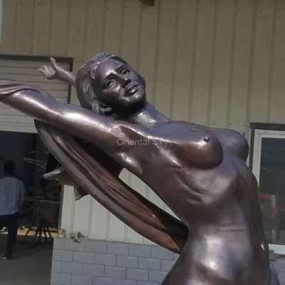 Escultura femenina desnuda de la estatua de la señora del baile de bronce de tamaño natural