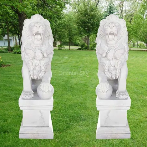 Par de estatuas de león de mármol blanco de tamaño natural