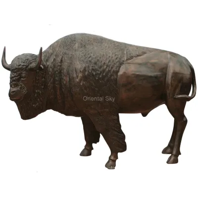 Скульптура быка металла большой на открытом воздухе бронзовой статуи буйвола в натуральную величину