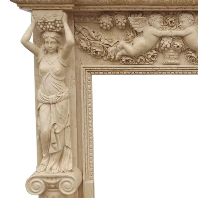Lareira de pedra de mármore com estátuas femininas