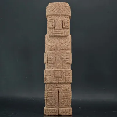 Décor de pierre abstraite de sculpture de totem de grès de style indien américain